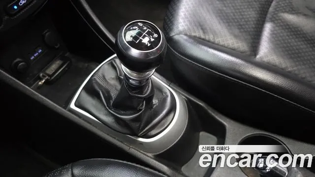 Hyundai Accent 2012 thumb 9