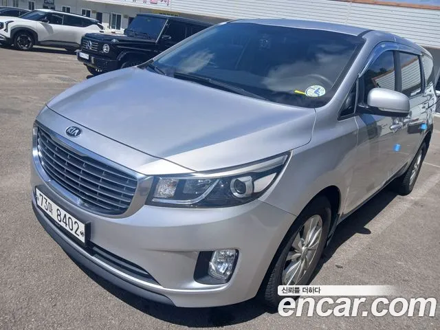 Kia Carnival 2016 thumb 11