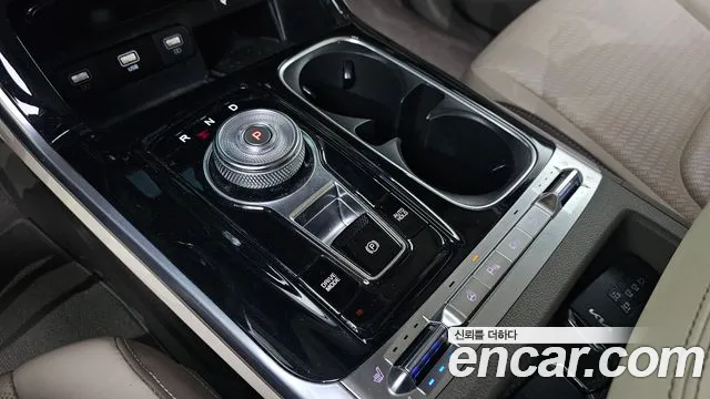 Kia Carnival 2023 thumb 9
