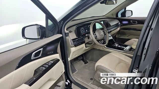 Kia Carnival 2023 thumb 10