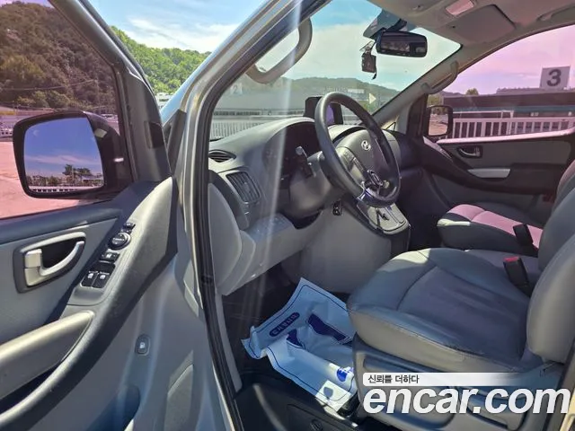 Hyundai Starex 2013 thumb 8