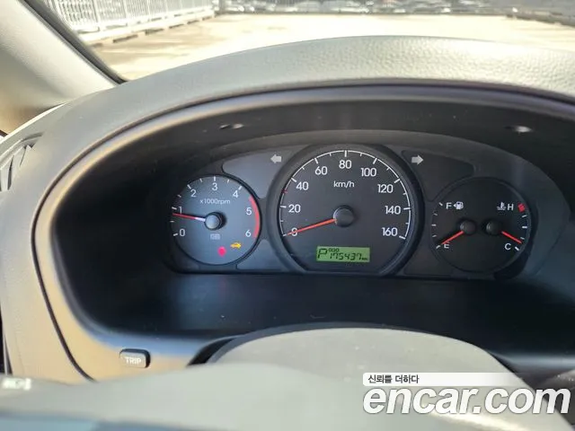 Hyundai Starex 2013 thumb 9
