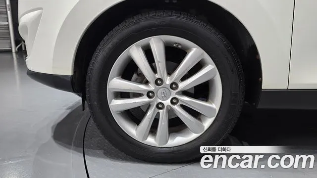 Hyundai Tucson 2010 thumb 5