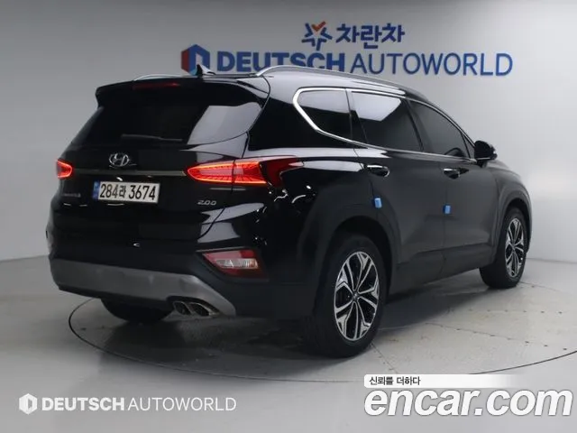 Hyundai Santa Fe 2018 thumb 2
