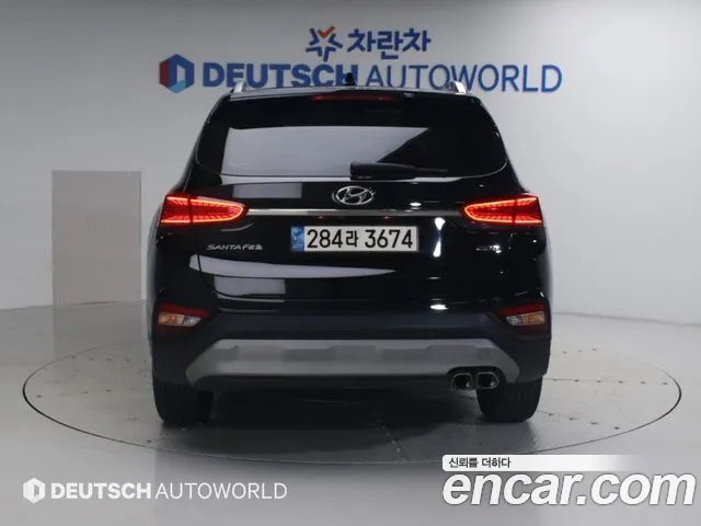 Hyundai Santa Fe 2018 thumb 4