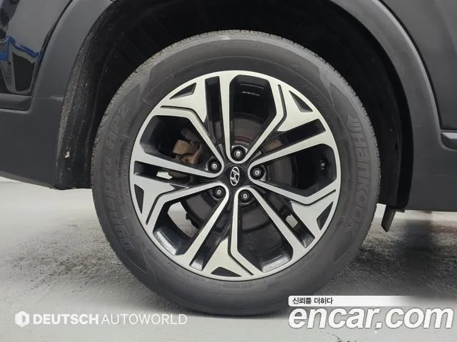 Hyundai Santa Fe 2018 thumb 5