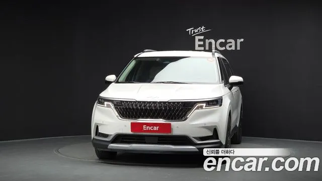 Kia Carnival 2023 thumb 3
