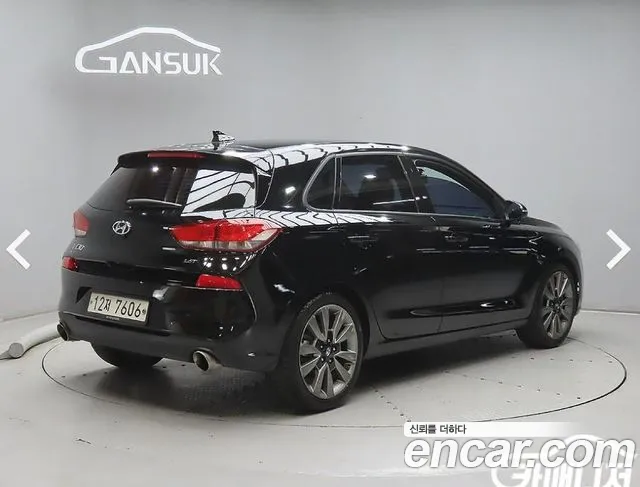 Hyundai i30 2017 thumb 4