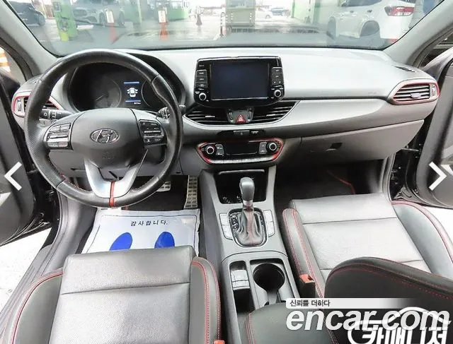 Hyundai i30 2017 thumb 9