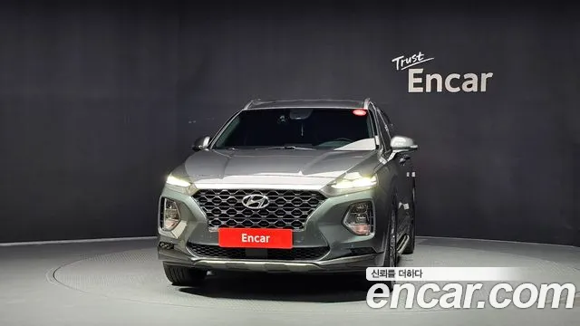 Hyundai Santa Fe 2018 thumb 3