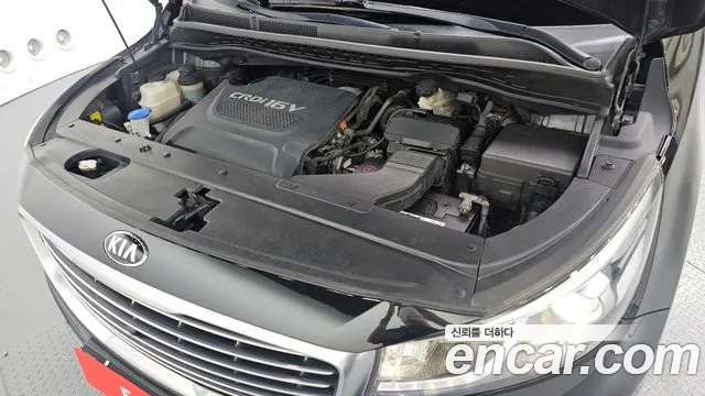 Kia Carnival 2015 thumb 6