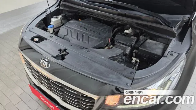 Kia Carnival 2019 thumb 6