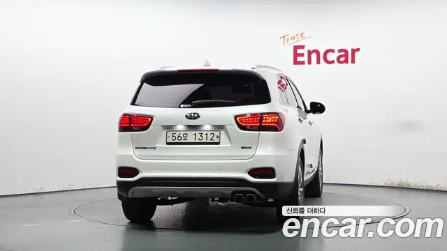 Kia Sorento 2018 thumb 4