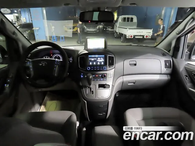 Hyundai Starex 2020 thumb 5