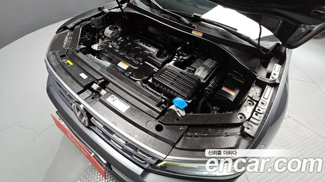 Volkswagen Tiguan 2018 thumb 6