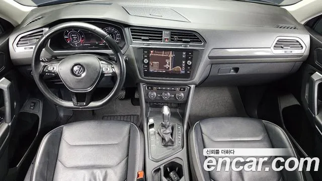 Volkswagen Tiguan 2018 thumb 7