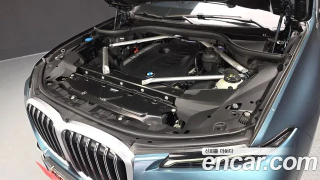 BMW X7 2023 thumb 6