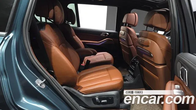 BMW X7 2023 thumb 12