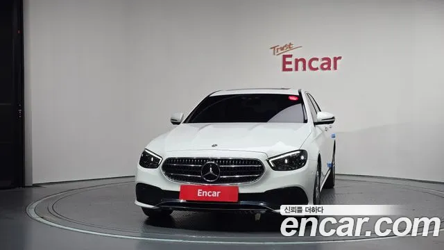 Mercedes-Benz E-Класс 2022 thumb 3