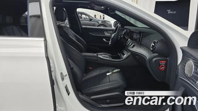 Mercedes-Benz E-Класс 2022 thumb 11