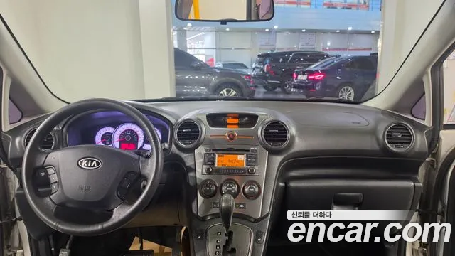 Kia Carens 2013 thumb 7