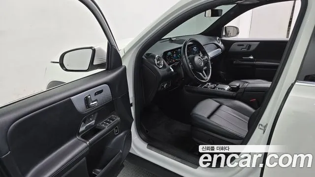 Mercedes-Benz GLB 2021 thumb 10