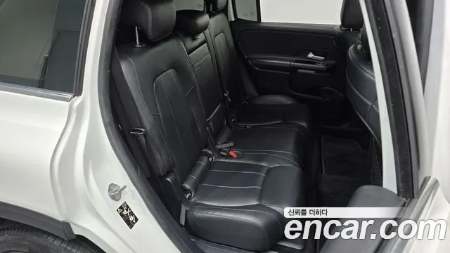 Mercedes-Benz GLB 2021 thumb 11