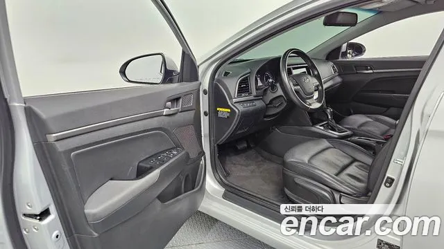 Hyundai Avante 2016 thumb 10