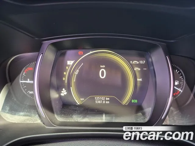 Renault-KoreaSamsung Koleos 2018 thumb 9