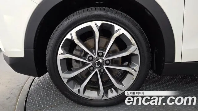 KG_Mobility_Ssangyong TIBOLI 2018 thumb 5