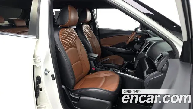 KG_Mobility_Ssangyong TIBOLI 2018 thumb 11