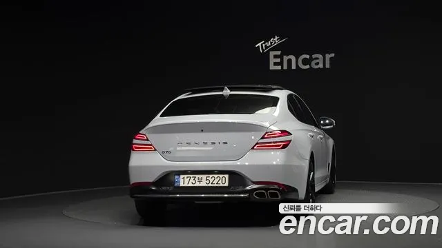 Genesis G70 2022 thumb 4
