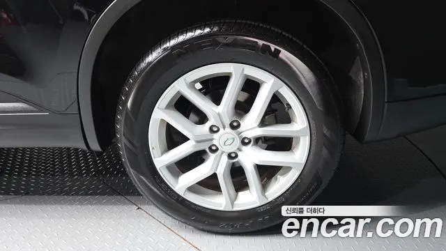 Renault-KoreaSamsung Koleos 2018 thumb 5
