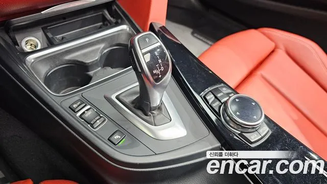 BMW 4-Series 2013 thumb 8