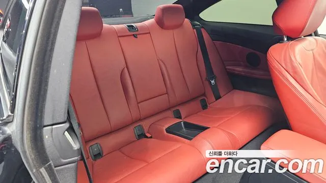 BMW 4-Series 2013 thumb 10