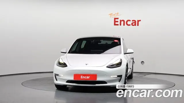 Tesla Model 3 2021 thumb 3