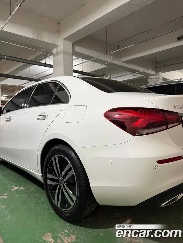 Mercedes-Benz A-Класс 2021 thumb 2