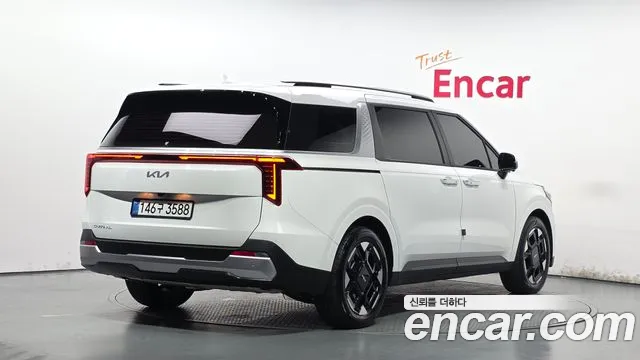 Kia Carnival 2025 thumb 2