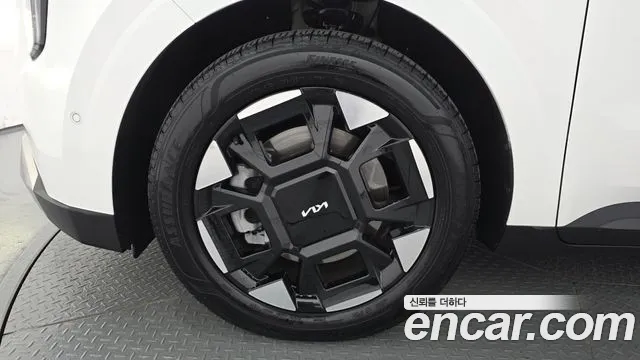 Kia Carnival 2025 thumb 5
