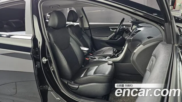 Hyundai Avante 2014 thumb 12