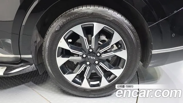 Kia Carnival 2022 thumb 5