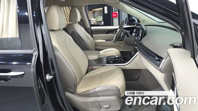 Kia Carnival 2022 thumb 11