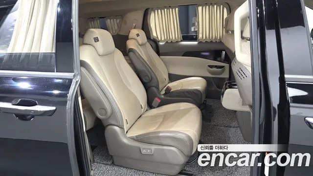 Kia Carnival 2022 thumb 12