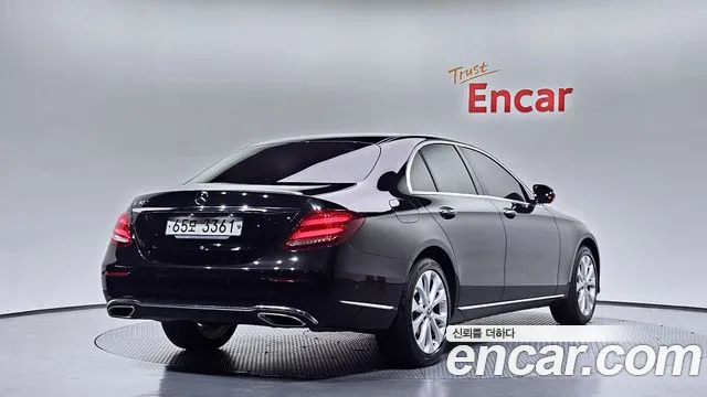 Mercedes-Benz E-Класс 2018 thumb 2
