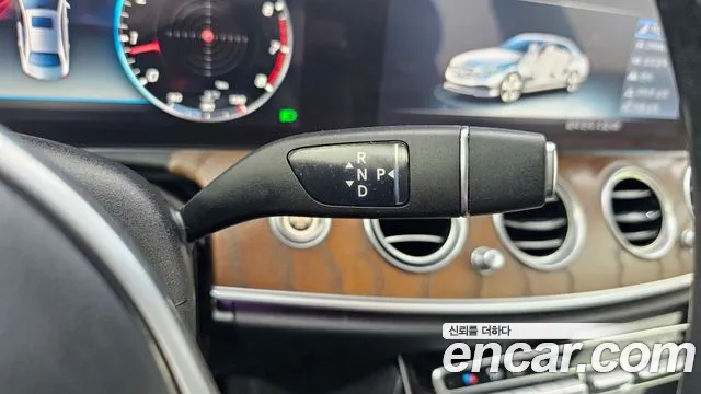 Mercedes-Benz E-Класс 2018 thumb 9