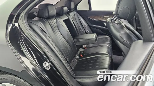 Mercedes-Benz E-Класс 2018 thumb 11