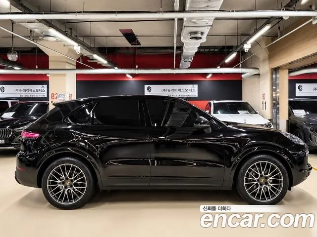 Porsche Cayenne 2021 thumb 5