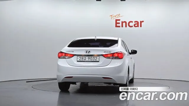 Hyundai Avante 2011 thumb 4