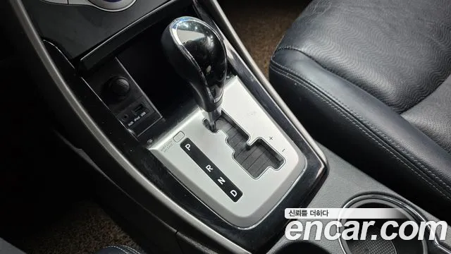 Hyundai Avante 2011 thumb 9