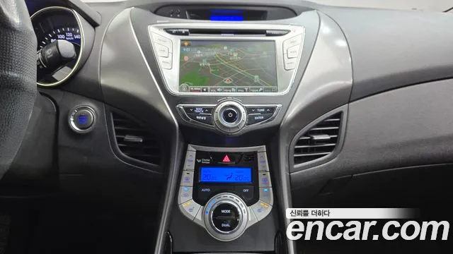 Hyundai Avante 2011 thumb 12
